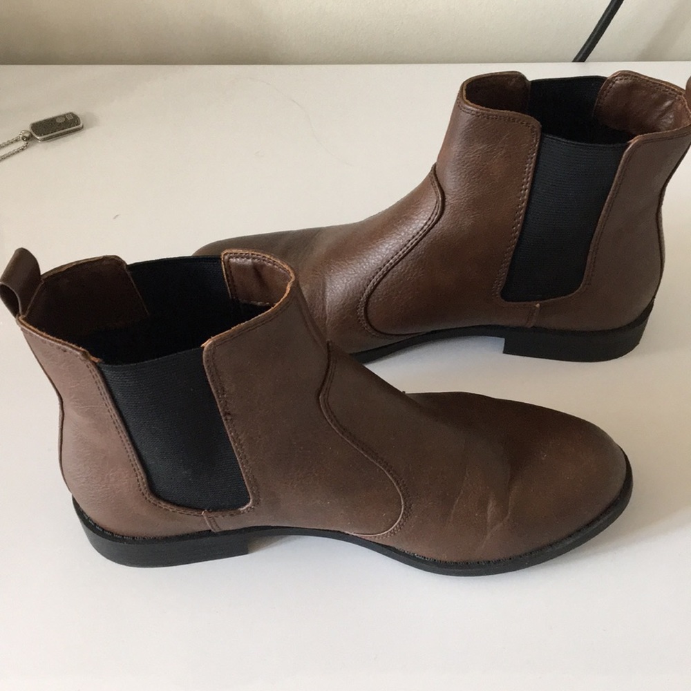 Chelsea boots